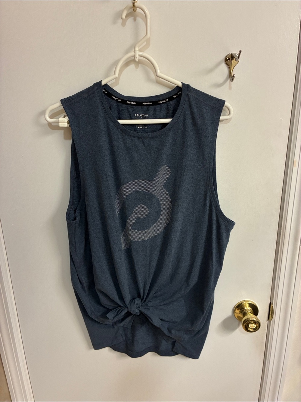 Peloton Women's Dark Navy Knot-Front Tank Sz M